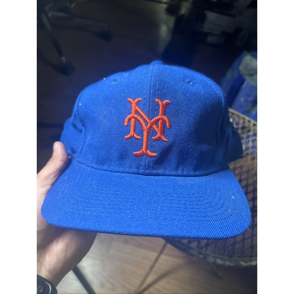 1990s New York Mets Sports Specialties Wool 7 1/2 Fitted Hat Flaws